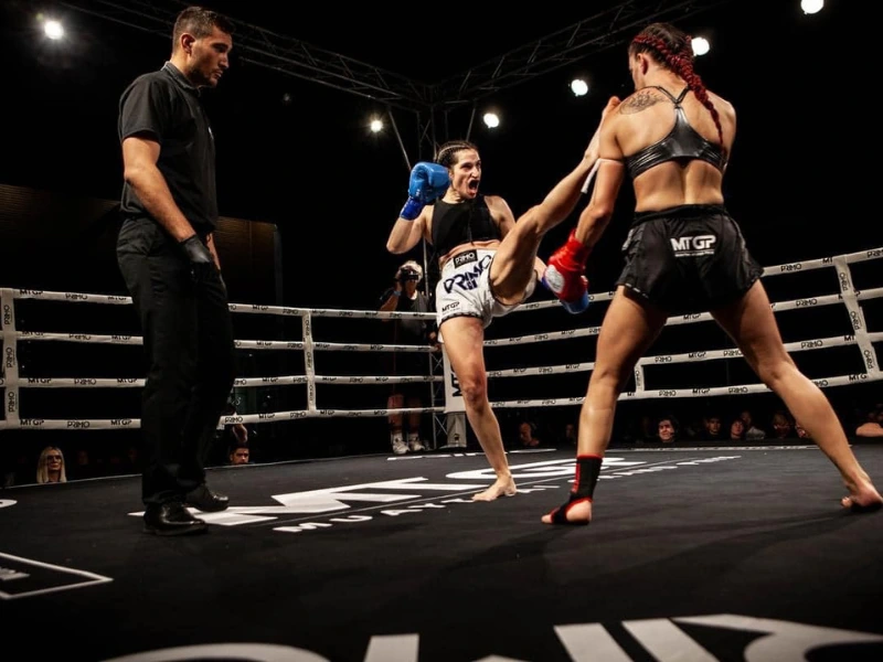 Muay Thai Perth - Fighter kicking out